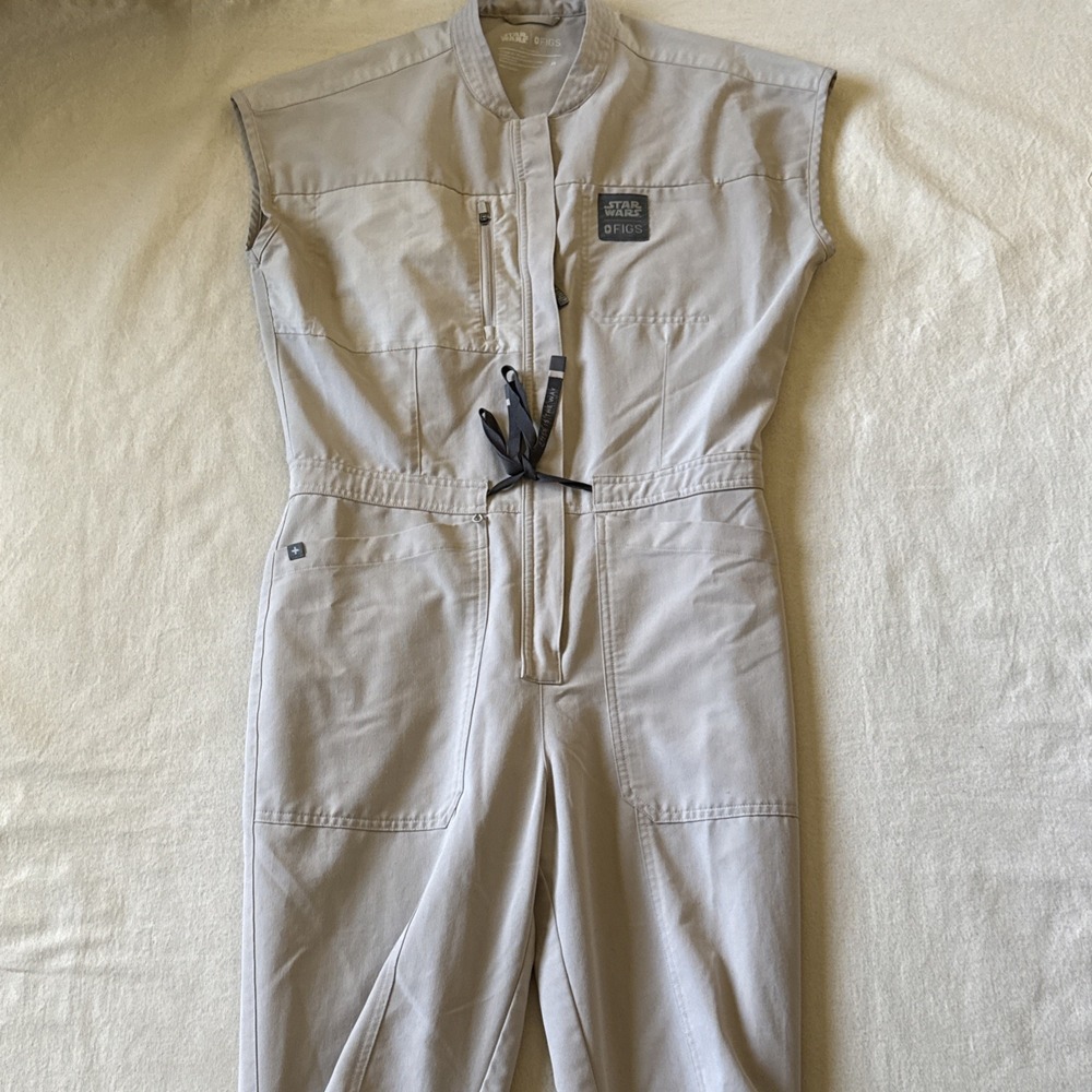 Star Wars Figs Jumpsuit Scrubs LIMITED EDITION Size Medium - Picture 8 of 14